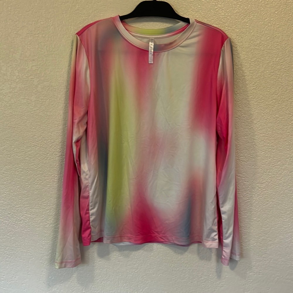 Fabletics Active Shirt size Large